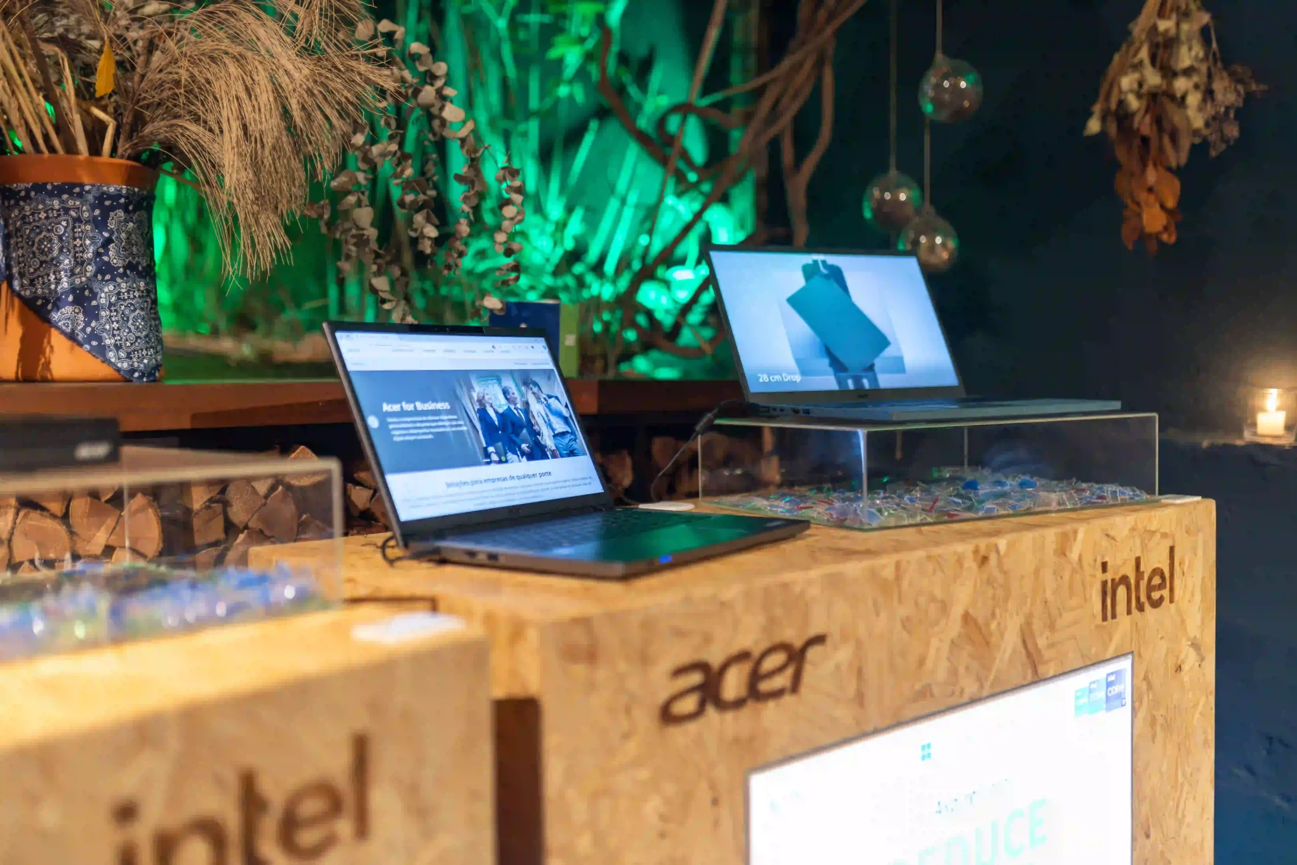 online laptop shop website