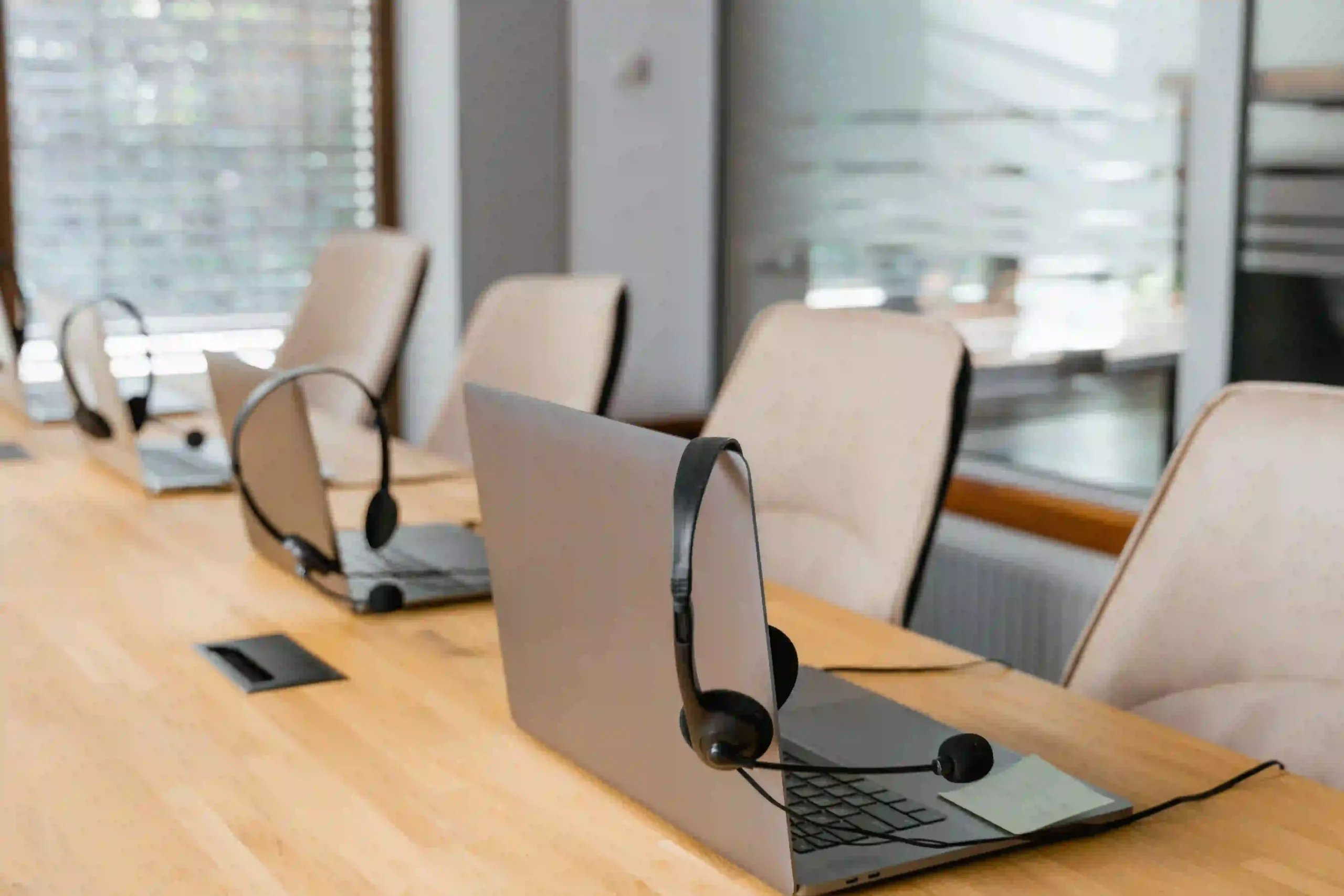 online laptop shop website